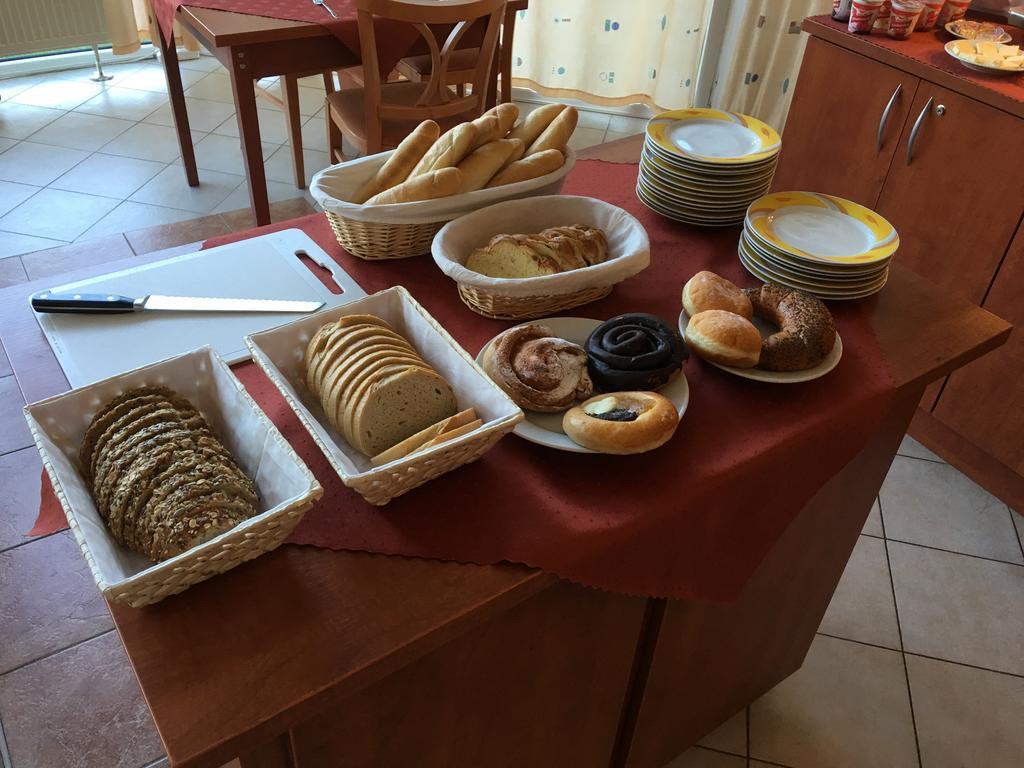 Penzion Ajda Liptovsky Mikulas Bagian luar foto
