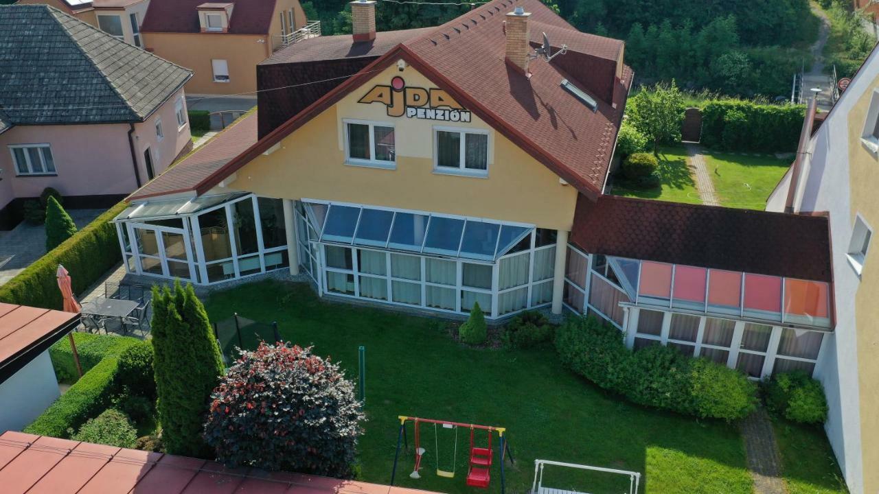 Penzion Ajda Liptovsky Mikulas Bagian luar foto